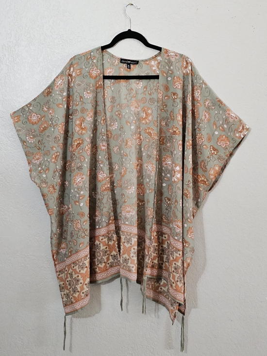 Derek Heart Sweaters - Derek Heart Light Sage & Peach Floral Kimono Womens Medium Open Front Flowy